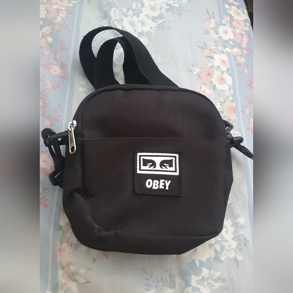 Obey Dropout Traveler Bag